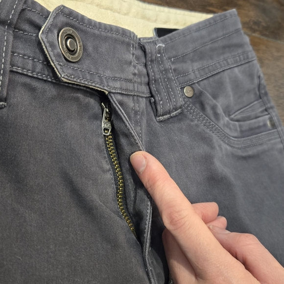 Kuhl Kontour Skinny Pants Crossover Gray Sz 10S Short Sustainable Cotton Casual - Picture 7 of 8